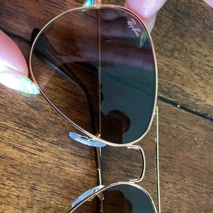 Women’s Rayban sunglasses. Ombré brown aviator style.